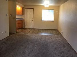 Perfect Single Family Home For Rent in a Wonderful Location in Marysville, WA (Photo 3 of 10)