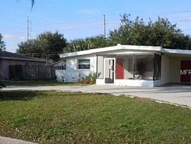 5560 Bay St Ne, Saint Petersburg, Fl 33703 3 Beds 1 Bath 1,215  in Saint Petersburg, FL