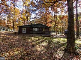 560 Shenandoah River Dr, Harpers Ferry, Wv 25425 in Harpers Ferry, WV