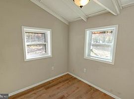 560 Shenandoah River Dr, Harpers Ferry, Wv 25425 in Harpers Ferry, WV (Photo 2 of 11)