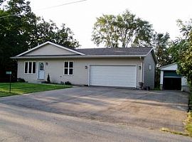 33333 Fairview Ct, Burlington, Wi 53105 in Burlington, WI