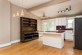 1837 Shady Ln, Louisville, Ky  3 Beds 2.5 Baths in Louisville, KY (Photo 6 of 10)