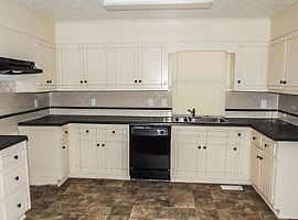 3bed 3baths in Douglasville, GA (Photo 3 of 5)