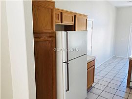 10505 Shadowland Ave, Las Vegas, Nv 89144 2 Beds 2 Baths 1,315  in Las Vegas, NV (Photo 9 of 12)
