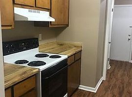 2bed 1 Bath in Martinez, GA (Photo 3 of 5)