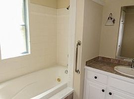 2bed 1 Bath in Martinez, GA (Photo 5 of 5)
