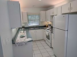 6 Regina Ln, Palm Coast, Fl 32164 in Palm Coast, FL (Photo 3 of 10)