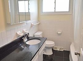 5 Beds 2 Baths in Syracuse, NY (Photo 6 of 7)