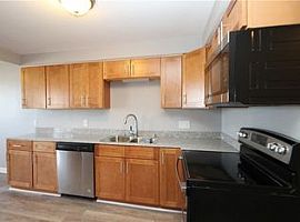 3 Beds 1.5 Baths in Fairport, NY (Photo 2 of 8)