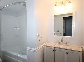 3 Beds 1.5 Baths in Fairport, NY (Photo 4 of 8)