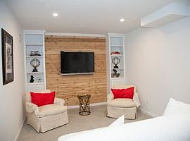 3 Beds 2 Baths in East Hampton, NY (Photo 7 of 8)