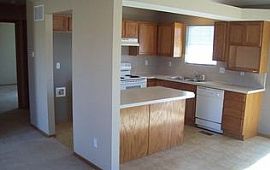 4bed 2 Bath in Haysville, KS (Photo 3 of 4)