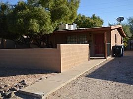 1434 E Lee St Unit 1, Tucson, Az 85719 in Tucson, AZ (Photo 2 of 10)