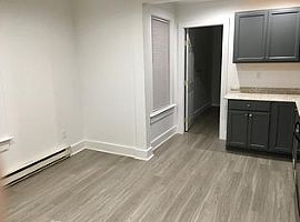 71 Broad St Fl 2nd, North Attleboro, Ma 02760 3 Beds 1 Bath 1,0 in North Attleboro, MA (Photo 3 of 4)