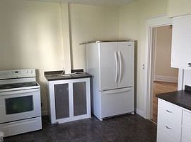 2005 Lamborn Ave, Superior, Wi 54880 in Superior, WI (Photo 4 of 11)