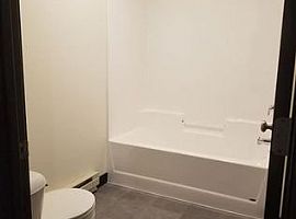 3685 Flynn Pl, Eau Claire, Wi 54703 in Eau Claire, WI (Photo 4 of 9)