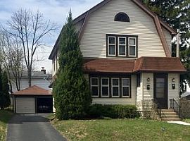 2561 N 75th St, Wauwatosa, Wi 53213 in Wauwatosa, WI