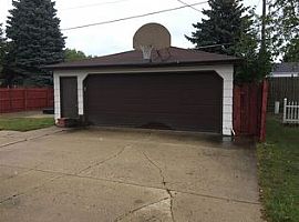 1561 16th Ave, Kenosha, Wi 53140 in Kenosha, WI (Photo 8 of 9)