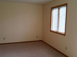 1277 Rudy St, Onalaska, Wi 54650 in Onalaska, WI (Photo 3 of 12)