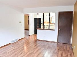 147 W Paradise Dr, West Bend, Wi 53095 in West Bend, WI (Photo 2 of 6)