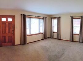 3235 N 84th St, Milwaukee, Wi 53222 in Milwaukee, WI (Photo 5 of 11)