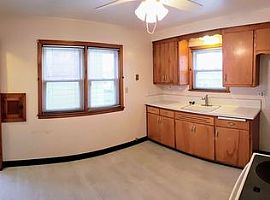 3235 N 84th St, Milwaukee, Wi 53222 in Milwaukee, WI (Photo 8 of 11)