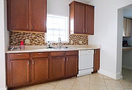 340 Campsie Pl, Lexington, Ky   2 Beds 1 Bath in Lexington, KY (Photo 7 of 7)