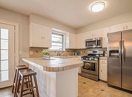 4 Beds 2 Baths 1,553 Sqft in Austin, TX (Photo 5 of 12)