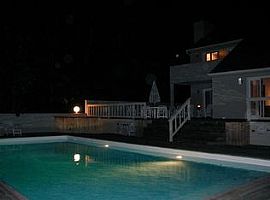 3 Beds 2 Baths 2,200 Sqft in East Hampton, NY (Photo 12 of 12)