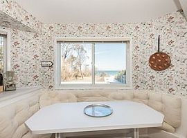 4 Beds 3 Baths 4,000 Sqft in East Hampton, NY (Photo 6 of 12)
