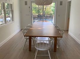 4 Beds 3 Baths 2,000 Sqft in Southampton, NY (Photo 6 of 11)