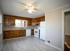 92 Spring St, Torrington, Ct 06790 in Torrington, CT (Photo 10 of 12)