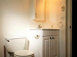 624 E Whitman St, Pocatello, Id  in Pocatello, ID (Photo 3 of 6)