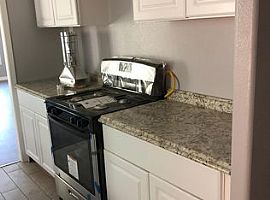 3 Bedroom / 2 Bathroom Home on Private Lot  in Simi Valley, CA (Photo 5 of 7)