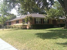 3 Bedroom 2 Bath in Richardson, TX