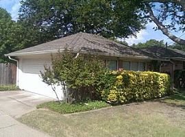 3 Bedroom 2 Bath in Richardson, TX (Photo 2 of 10)