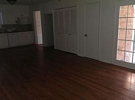 3 Bedroom 2 Bath in Richardson, TX (Photo 3 of 10)