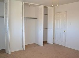 1 Bed 1 Bath in Mount Prospect, IL (Photo 3 of 9)