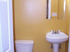 2 Bed Room in New Orleans, LA (Photo 11 of 11)