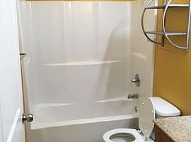 2 Bed Room in New Orleans, LA (Photo 5 of 11)