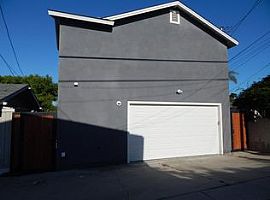 Charming House  in San Diego, CA (Photo 4 of 8)