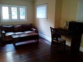 Charming House in Los Angeles, CA (Photo 3 of 5)