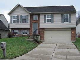 3 Bed Room, 2.5 Baths, 2-Car Gar in Burlington, KY