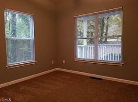 197,900 in Atlanta, GA (Photo 5 of 6)