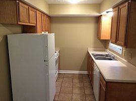 1639 Foxhaven Dr Apt 8, Richmond, Ky  in Richmond, KY (Photo 2 of 5)