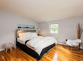 5 Beds 3.5 Baths in Lexington, MA (Photo 5 of 6)