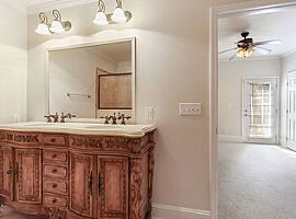 $300,000 in Atlanta, GA (Photo 10 of 12)