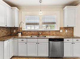 $300,000 in Atlanta, GA (Photo 4 of 12)