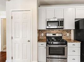 $300,000 in Atlanta, GA (Photo 8 of 12)