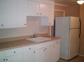 24 Audrey St, Providence, Ri 02909 in Providence, RI (Photo 8 of 10)